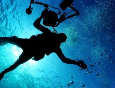Εντοπίστηκε νάρκη στη θαλάσσια περιοχή των Νέων Μουδανιών